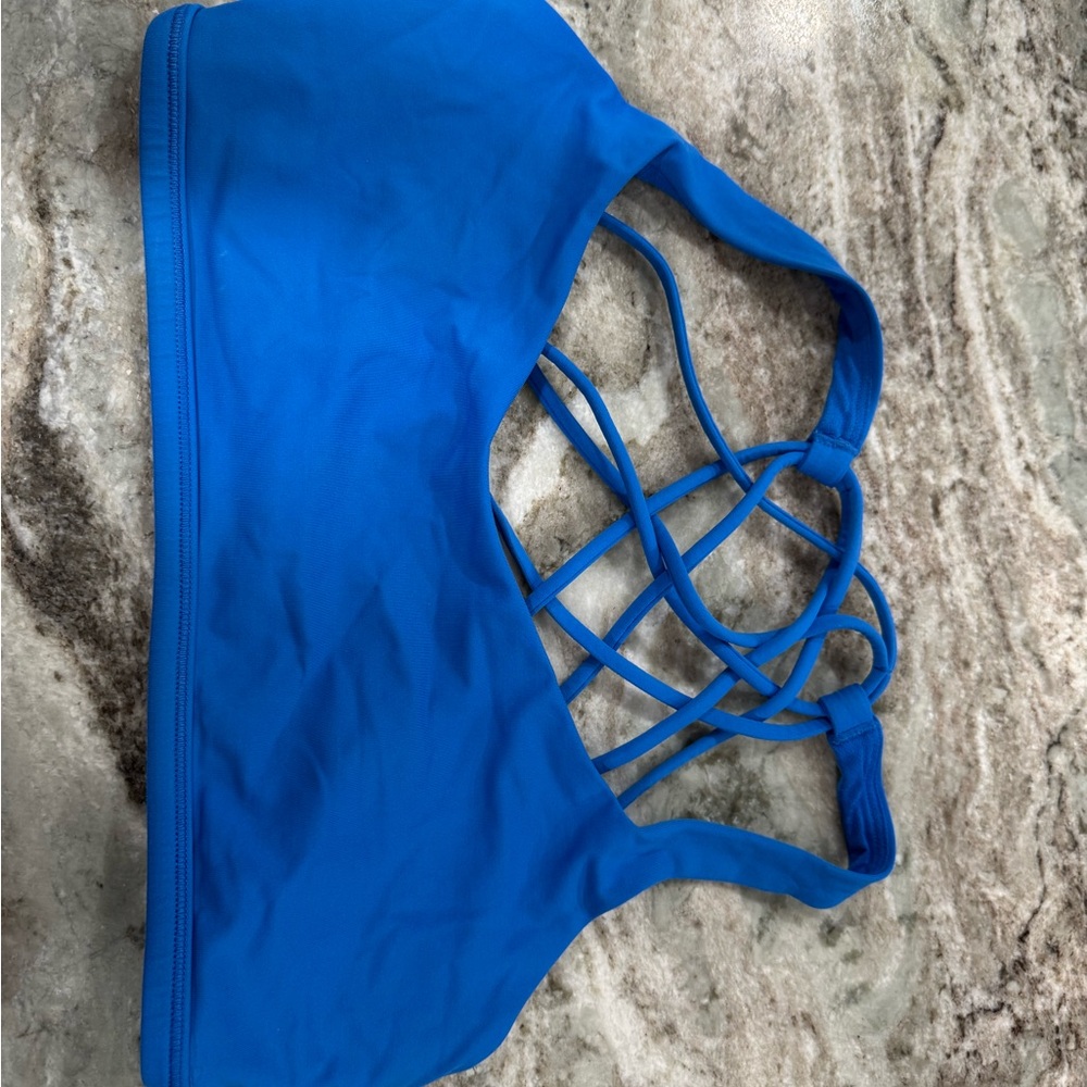 Lululemon free to be wild sports bra